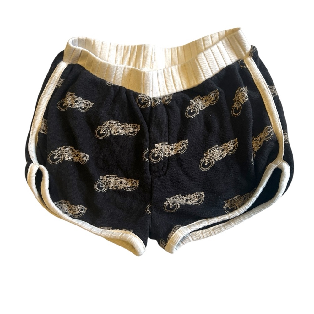 5T kate quinn Black Motorcycle-Print Athletic Lounge Shorts with Cream Trim